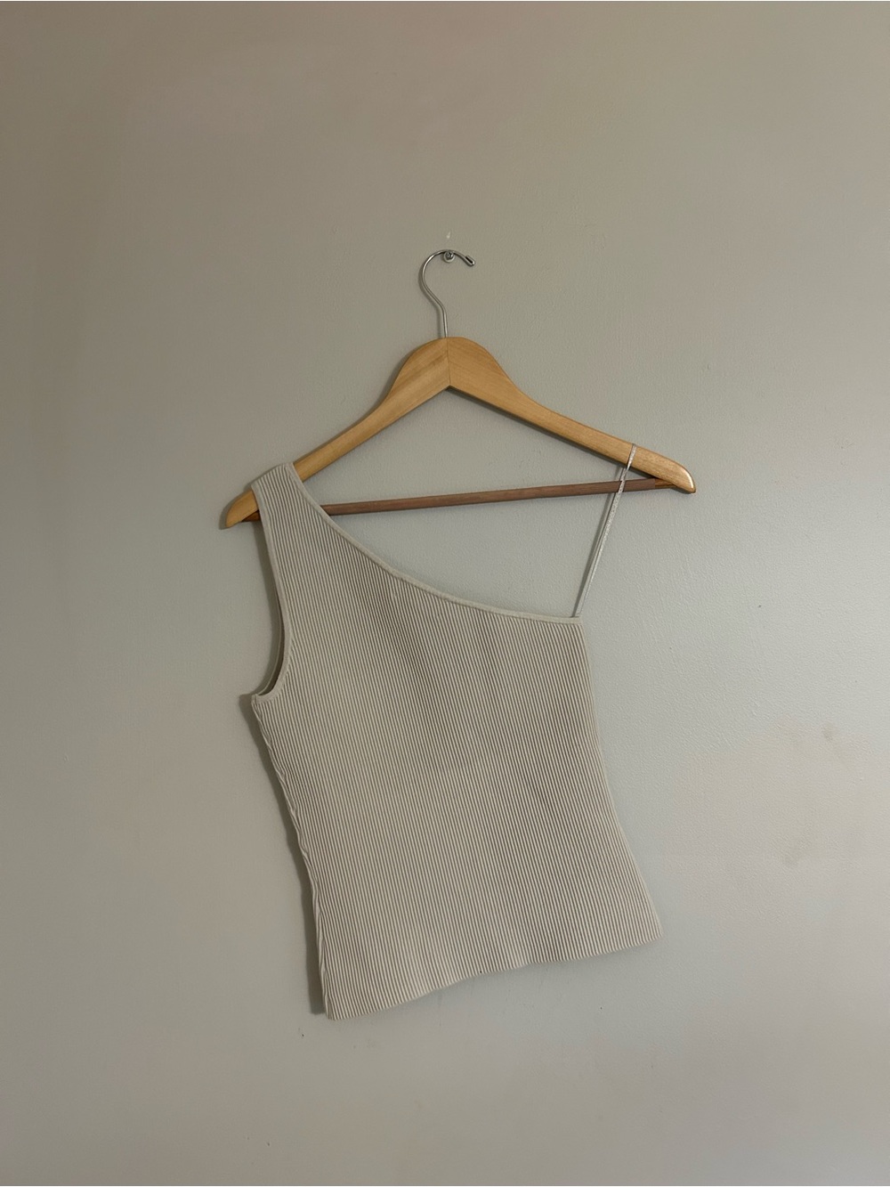 One-Shoulder Ribbed Tank Top in Cream - Picture 5 of 9